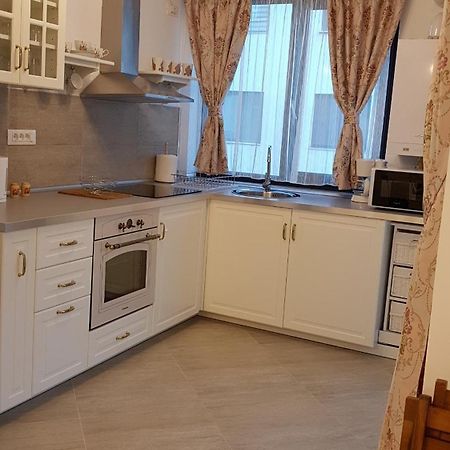 Apartament Ultracentral Monadin 2 Brasov Bagian luar foto