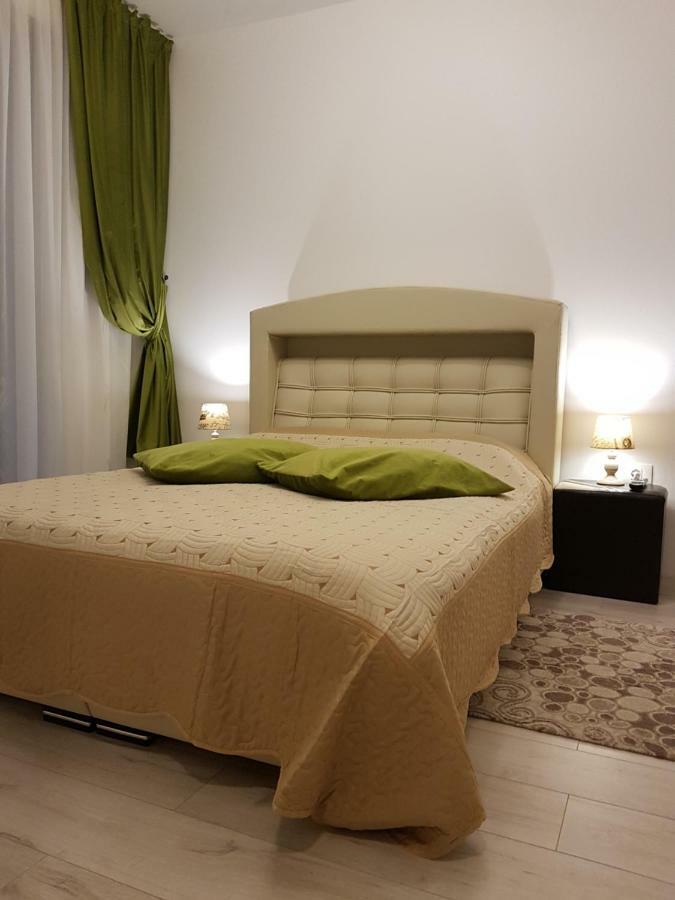 Apartament Ultracentral Monadin 2 Brasov Bagian luar foto